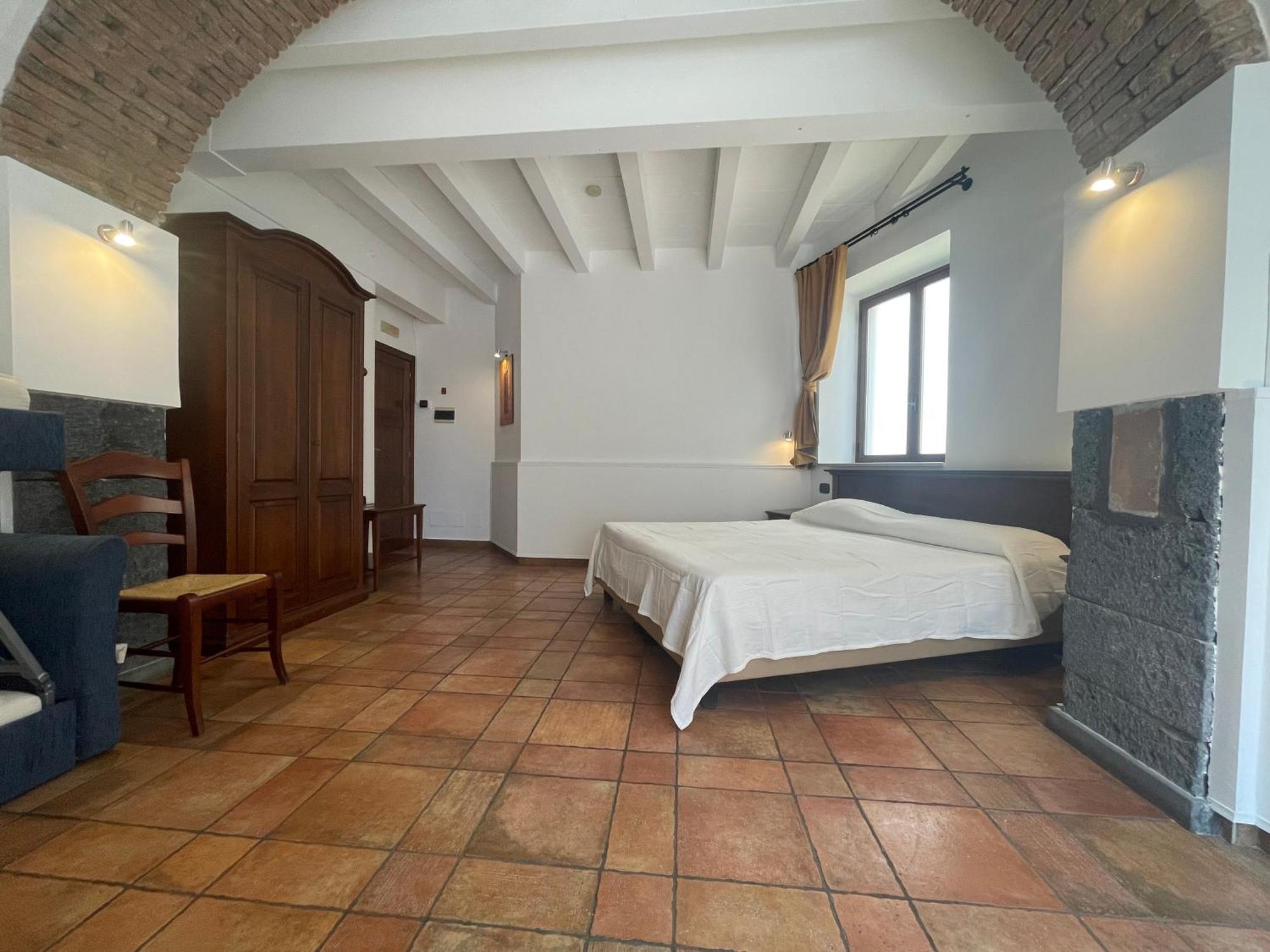 Hotel Capomulini 3 Stelle Acireale Exteriör bild