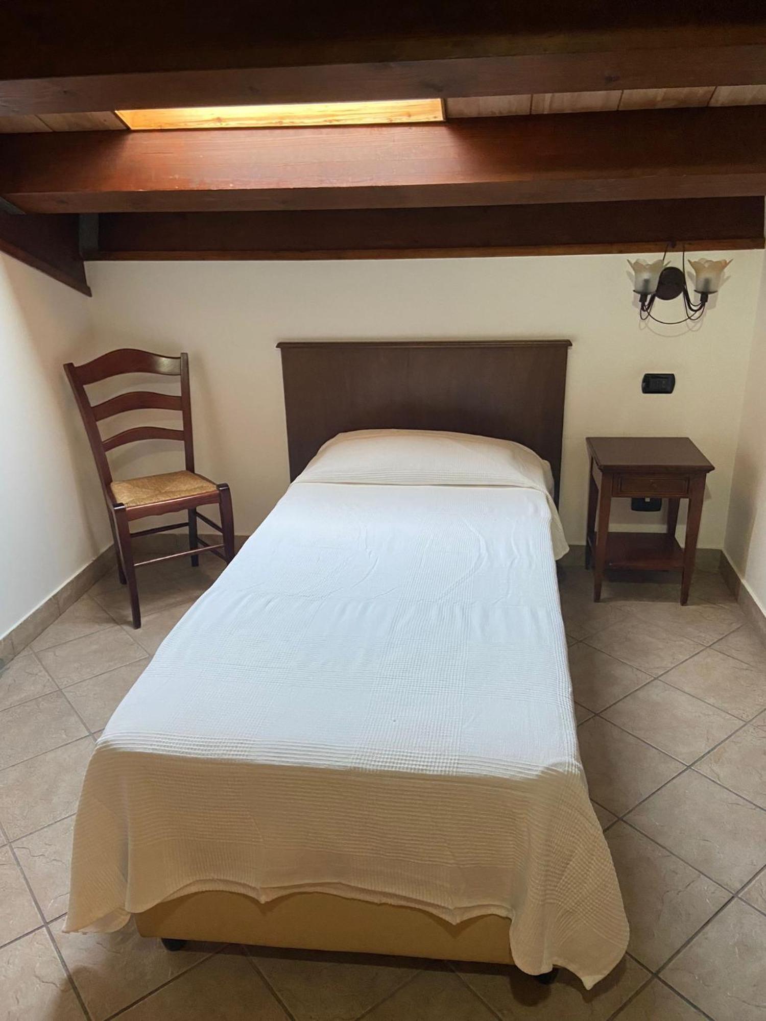 Hotel Capomulini 3 Stelle Acireale Exteriör bild