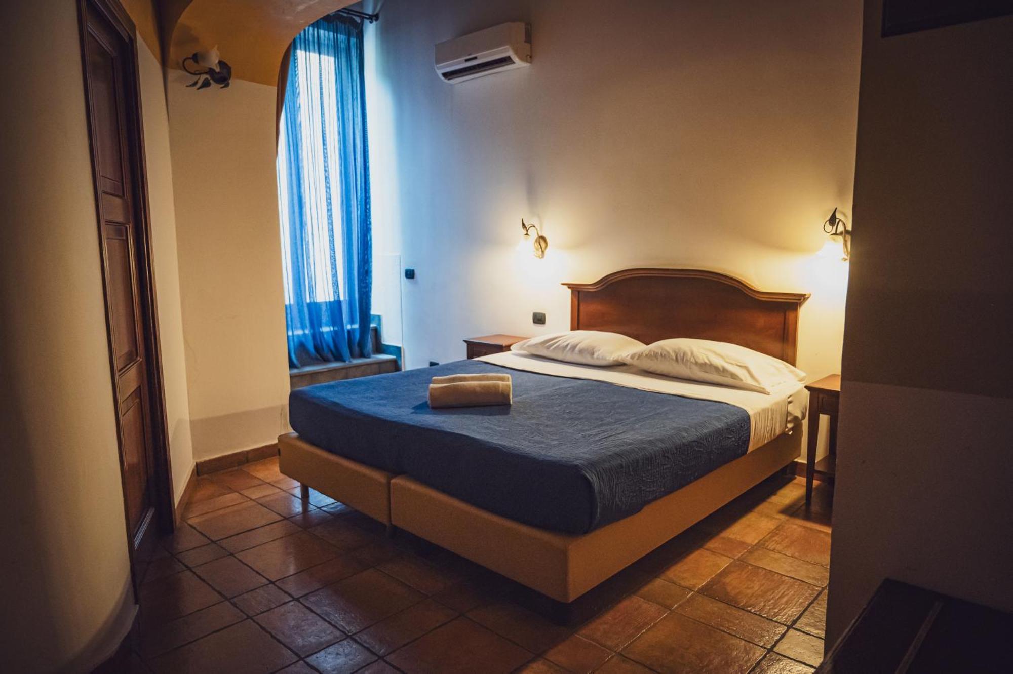 Hotel Capomulini 3 Stelle Acireale Exteriör bild
